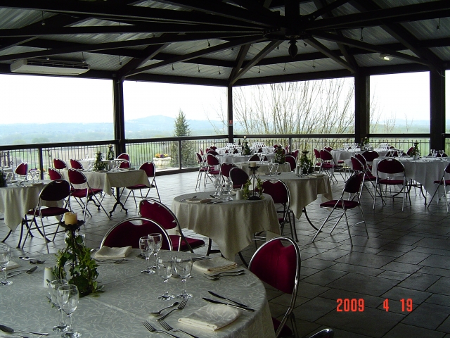 Salle de repas château Frontonas